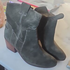 Vince Camuto Dark Green Ankle Boots